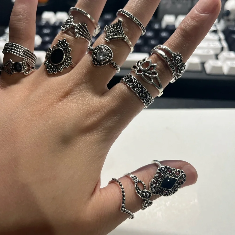 NEW 15 Assorted Rings - Picture 3 of 3